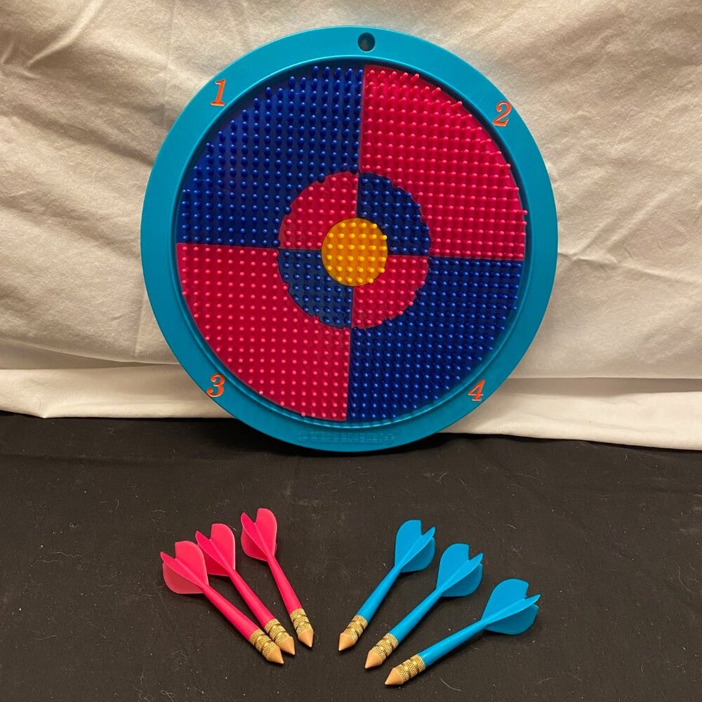 Kid's Plastic Dart Board with Rubber Tip Darts